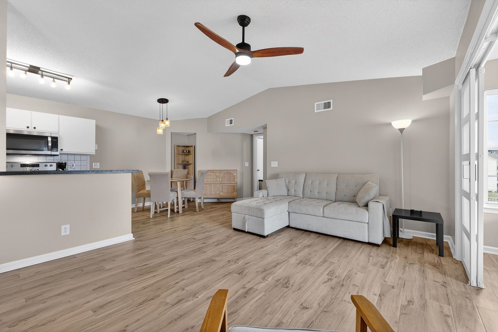 8641 Southbridge Dr.  Photo 38