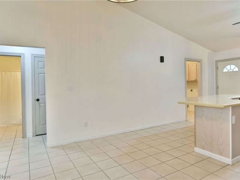 553 Wilcox Road, Unit B, Austintown, OH 44515 Photo 17