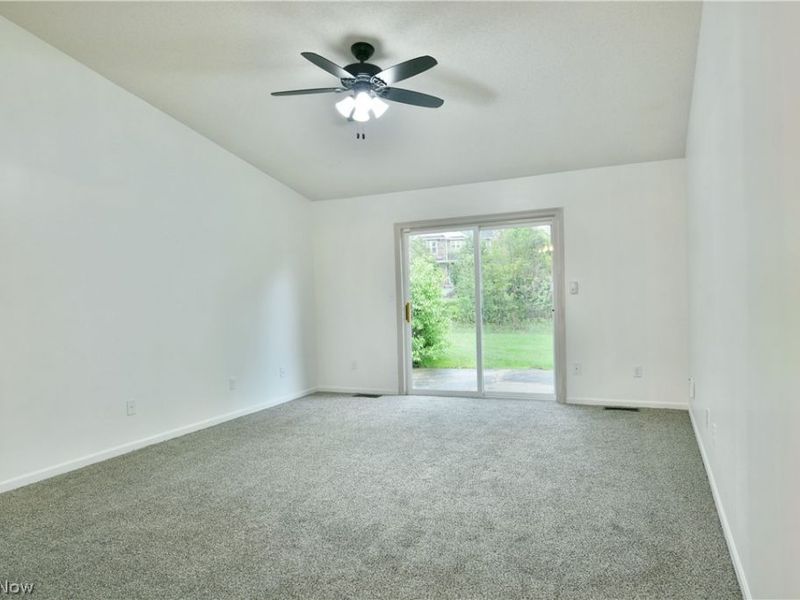 553 Wilcox Road, Unit B, Austintown, OH 44515 Photo 20