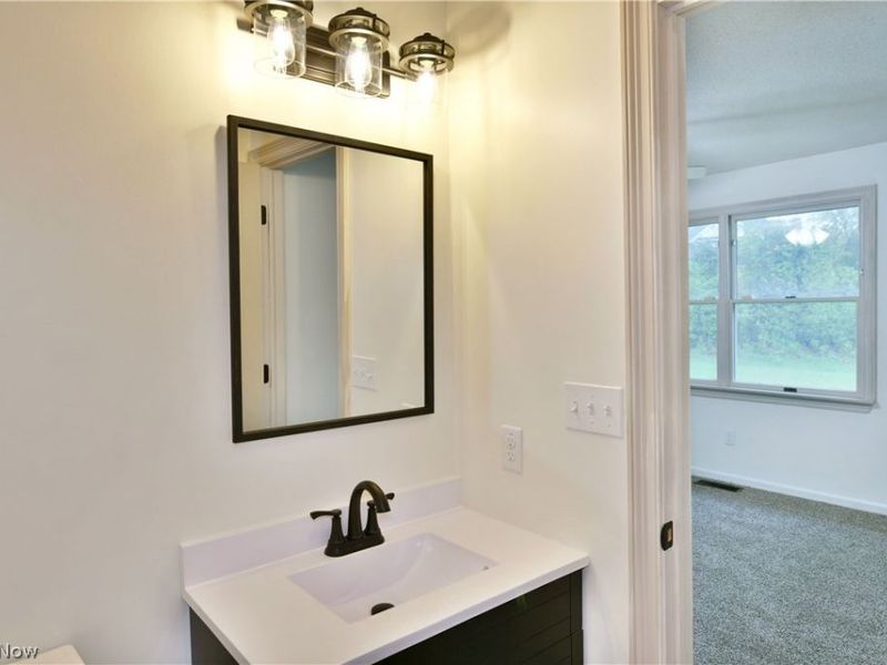 553 Wilcox Road, Unit B, Austintown, OH 44515 Photo 23