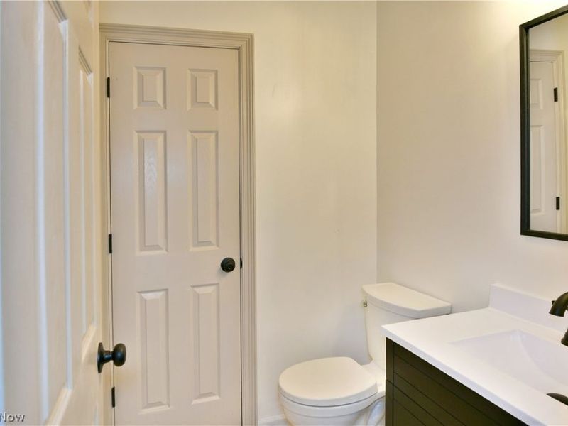 553 Wilcox Road, Unit B, Austintown, OH 44515 Photo 24