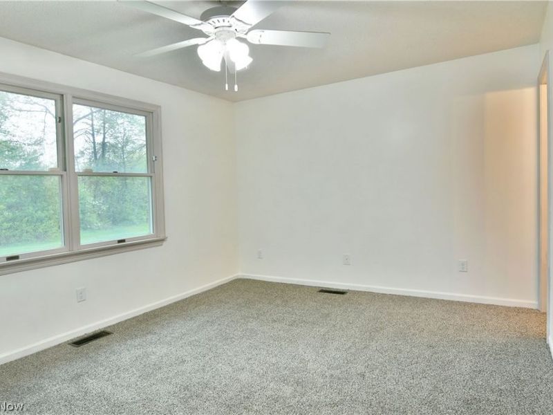 553 Wilcox Road, Unit B, Austintown, OH 44515 Photo 32