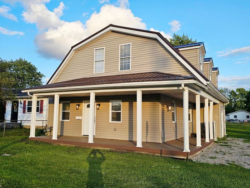 339 W Oak Street, Washington Court House, OH 43160 Photo 2