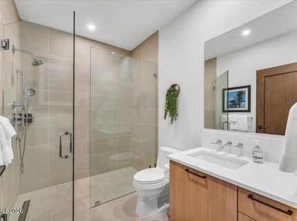 25 Beach Club Drive, Unit 303, Stateline, NV 89449 Photo