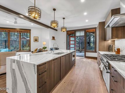 25 Beach Club Drive, Unit 303, Stateline, NV 89449 Photo