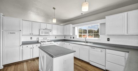 17511 Crystal Canyon Boulevard, Reno, NV 89508 Photo
