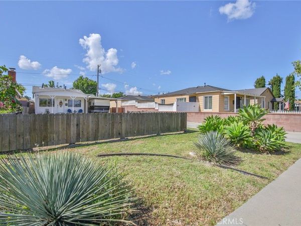 1404 E Michelson, Long Beach, CA 90805