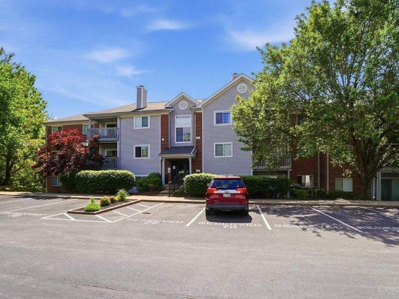 7372 Ridgepoint Drive, Unit 10, Anderson Twp, OH 45230 Photo 3