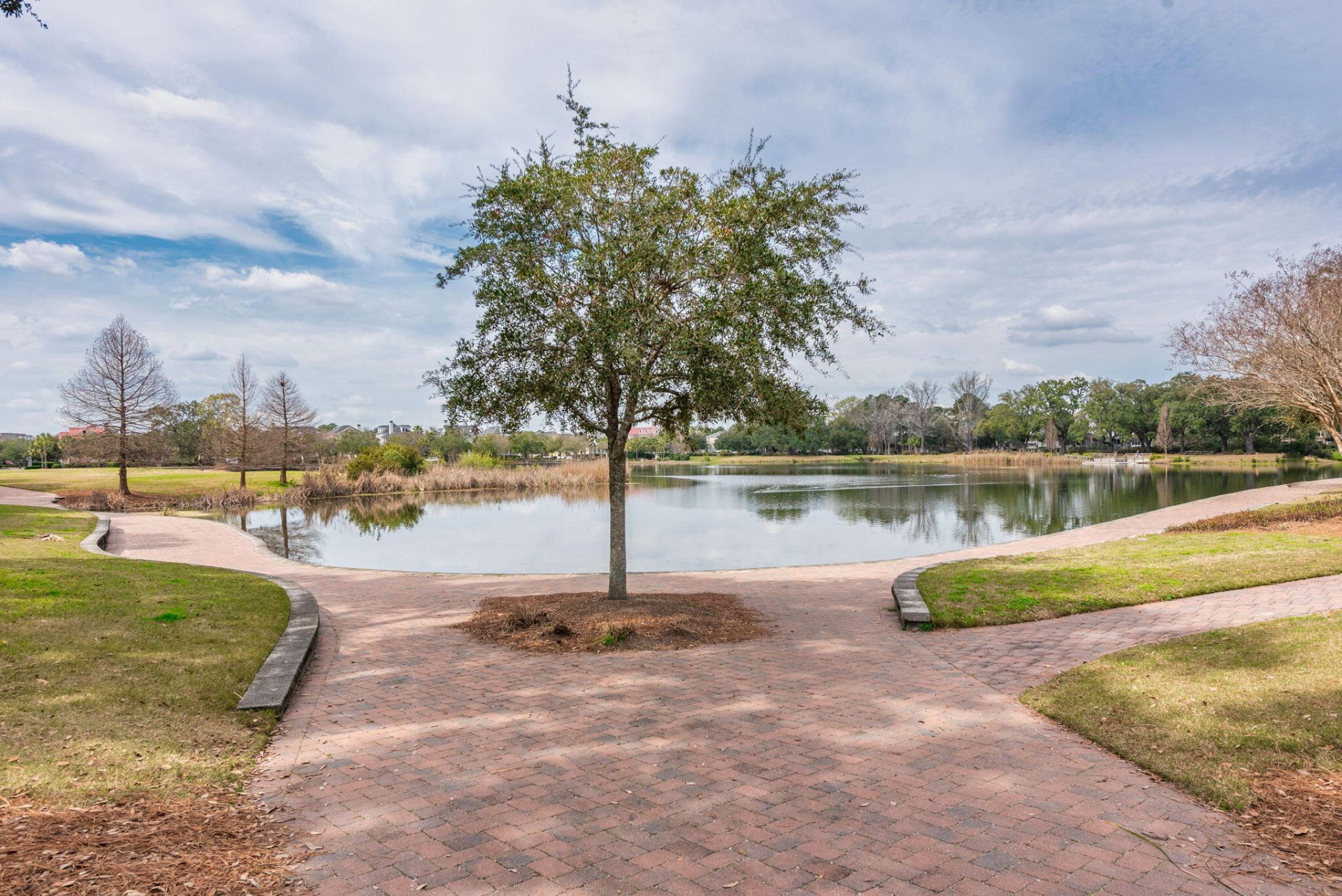 302 Island Park Drive Photo 28
