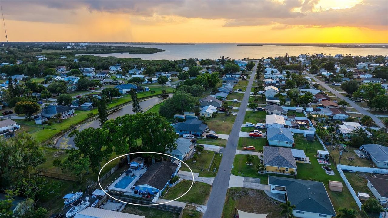 311 44th Street Court W, Palmetto, FL 34221 Photo
