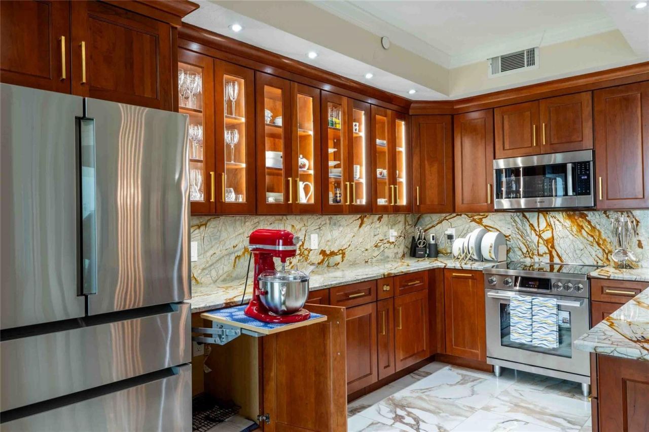 4737 Dolphin Cay Lane S, Unit 407, Saint Petersburg, FL 33711 Photo