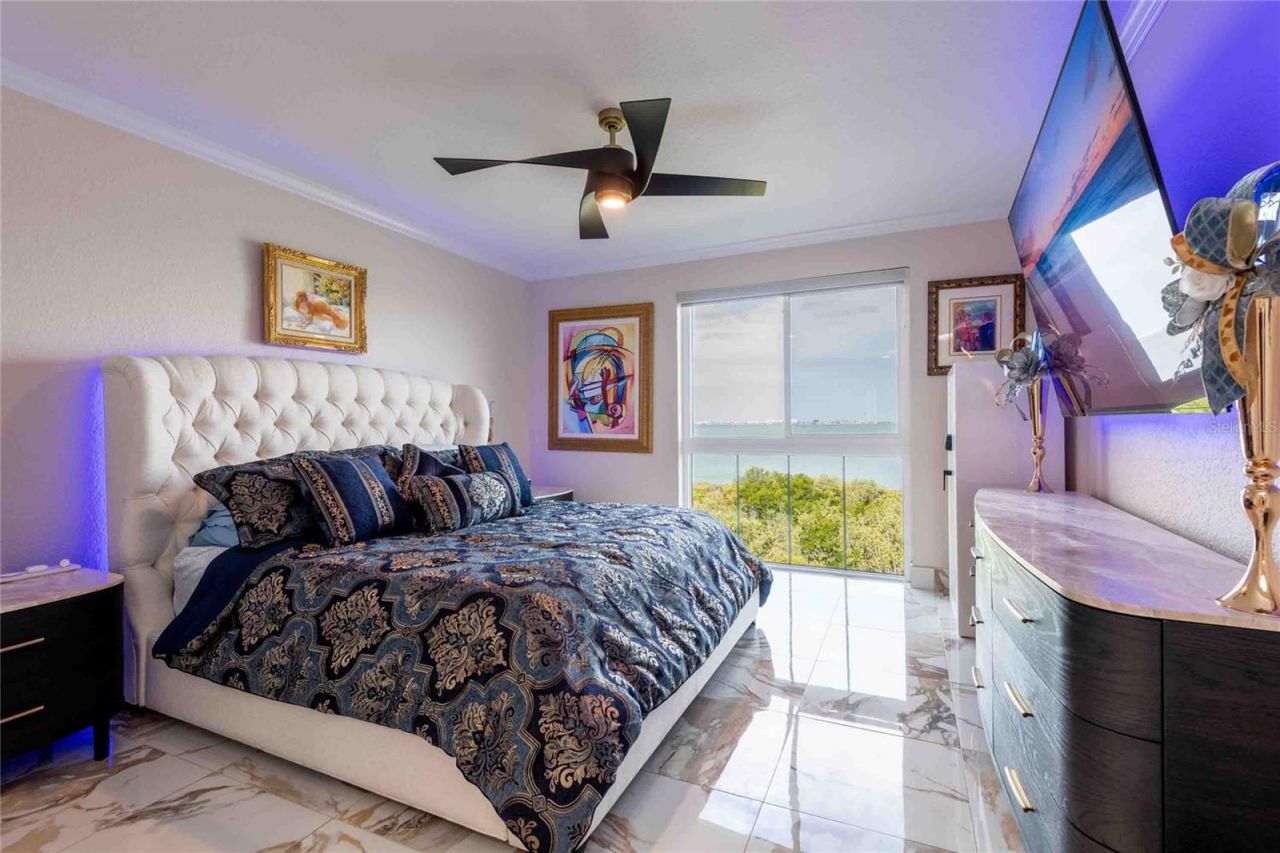 4737 Dolphin Cay Lane S, Unit 407, Saint Petersburg, FL 33711 Photo