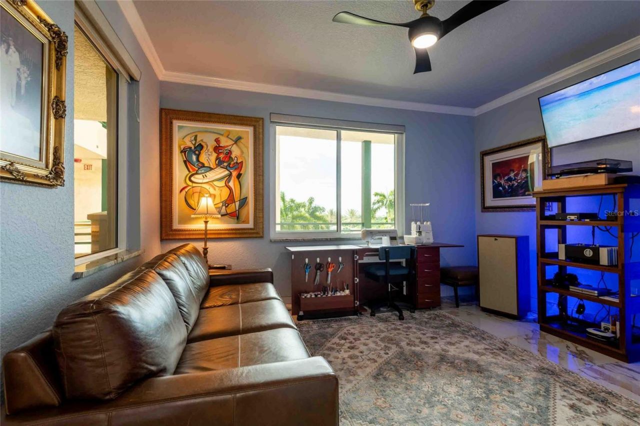 4737 Dolphin Cay Lane S, Unit 407, Saint Petersburg, FL 33711 Photo