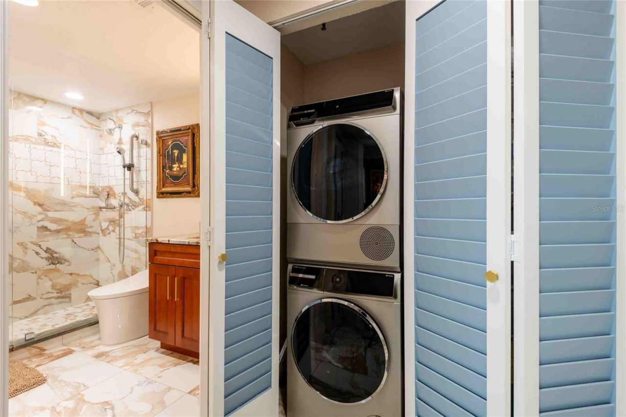 4737 Dolphin Cay Lane S, Unit 407, Saint Petersburg, FL 33711 Photo