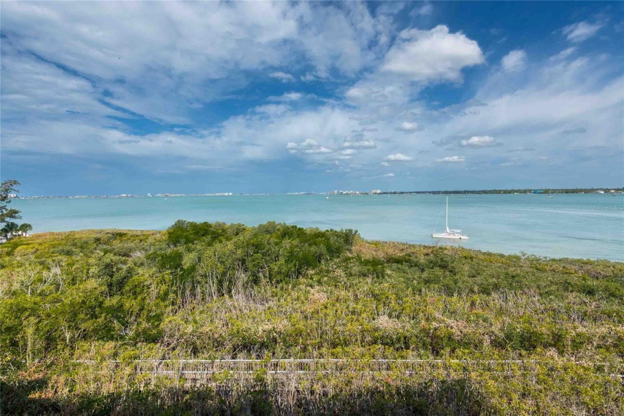 4737 Dolphin Cay Lane S, Unit 407, Saint Petersburg, FL 33711 Photo
