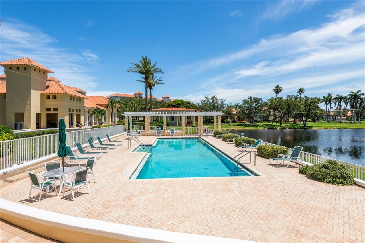 4737 Dolphin Cay Lane S, Unit 407, Saint Petersburg, FL 33711 Photo