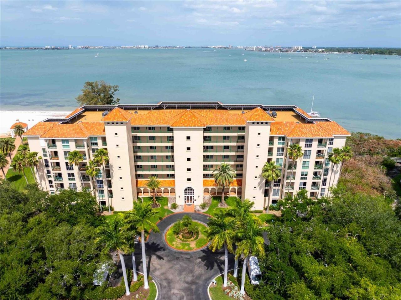 4737 Dolphin Cay Lane S, Unit 407, Saint Petersburg, FL 33711 Photo