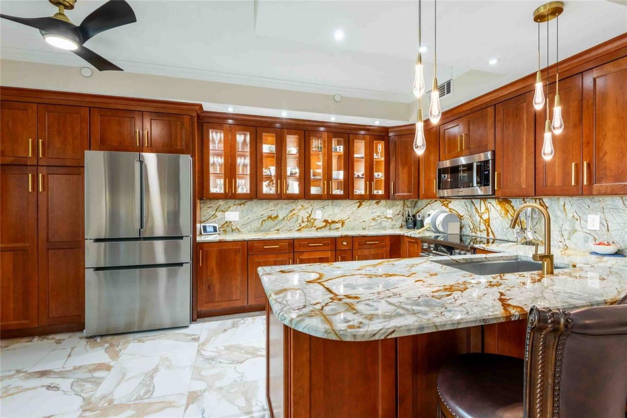 4737 Dolphin Cay Lane S, Unit 407, Saint Petersburg, FL 33711 Photo