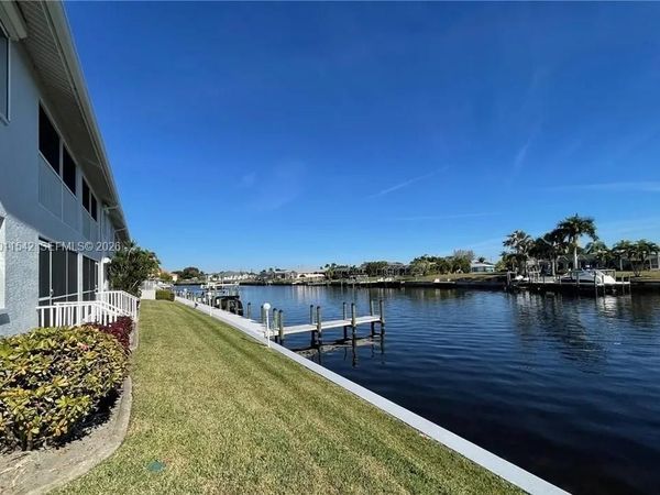 3933 SE 11 Pl , Unit 208, Cape Coral, FL 33904