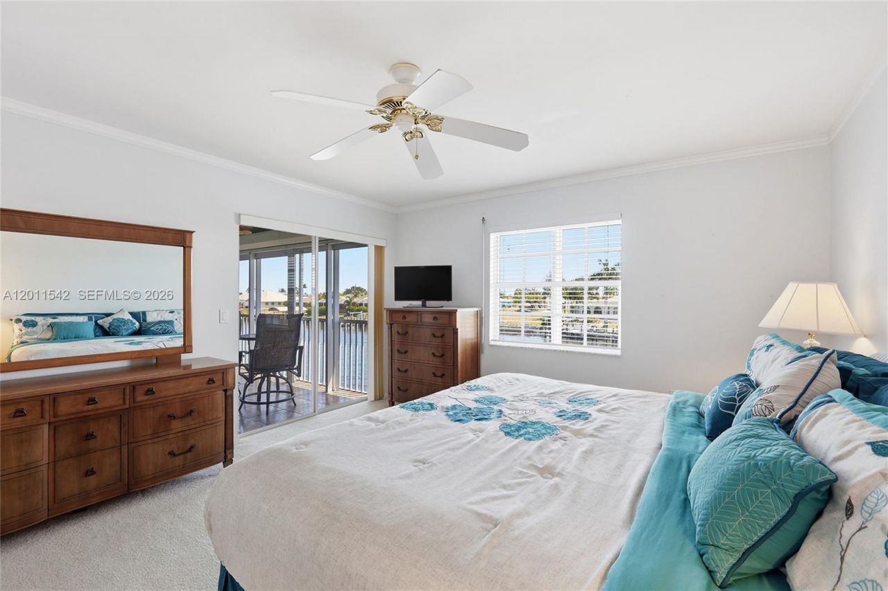 3933 SE 11 Pl, Unit 208, Cape Coral, FL 33904 Photo