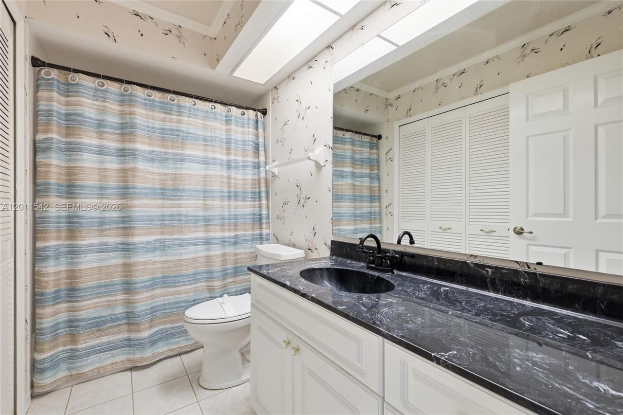 3933 SE 11 Pl, Unit 208, Cape Coral, FL 33904 Photo