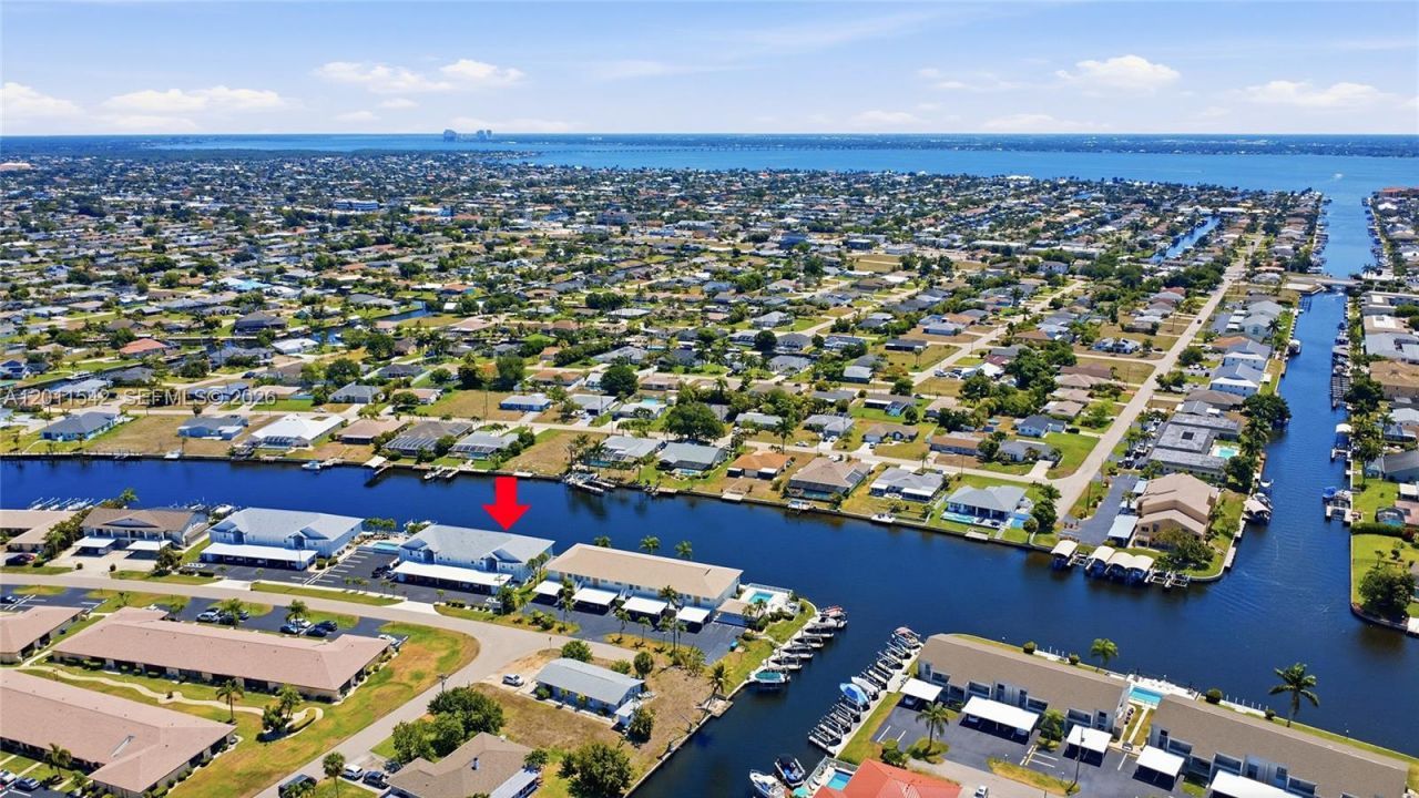 3933 SE 11 Pl, Unit 208, Cape Coral, FL 33904 Photo