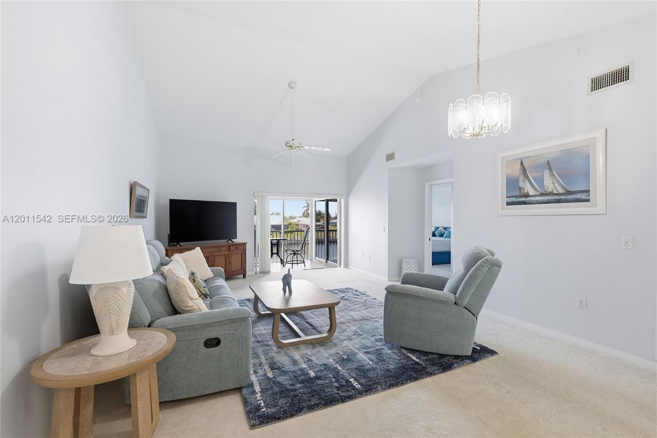3933 SE 11 Pl, Unit 208, Cape Coral, FL 33904 Photo