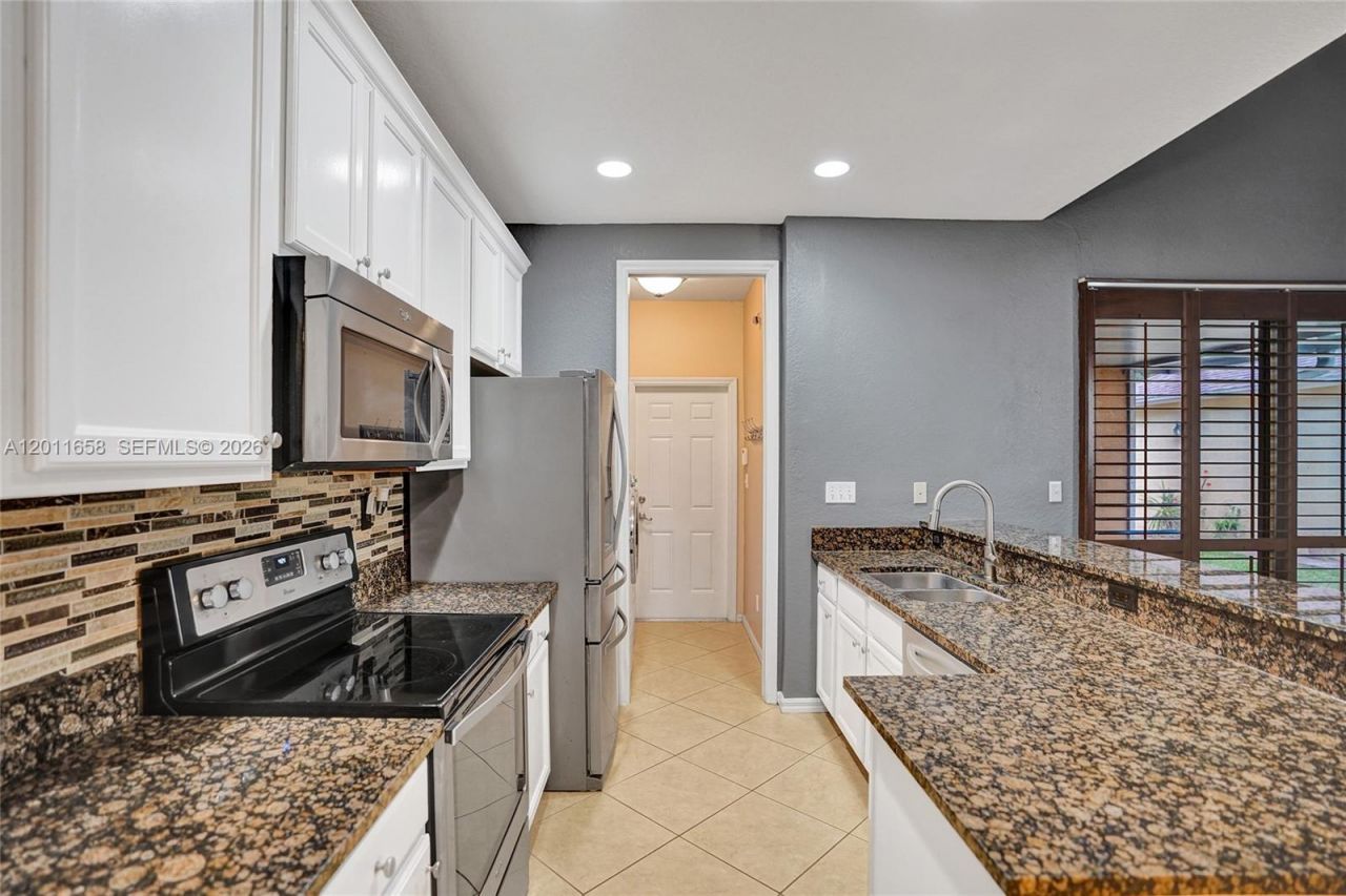 2057 SE Avon Park Dr, Port Saint Lucie, FL 34952 Photo