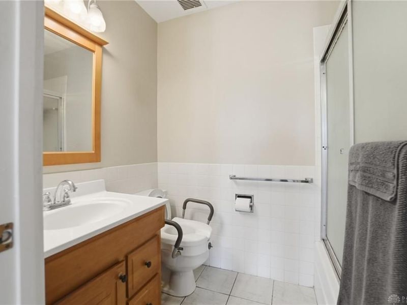 2230 S Patterson Boulevard, Unit 26, Kettering, OH 45409 Photo 12