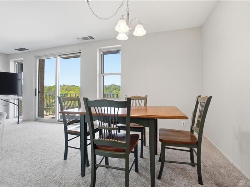 2230 S Patterson Boulevard, Unit 26, Kettering, OH 45409 Photo 8