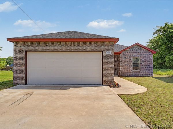 228 E Woodrow Street , Tulsa, OK 74106