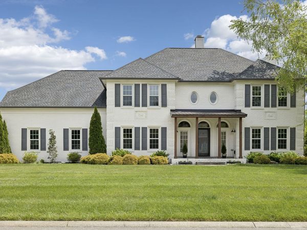 1744 Surrey Dr, Brentwood, TN 37027
