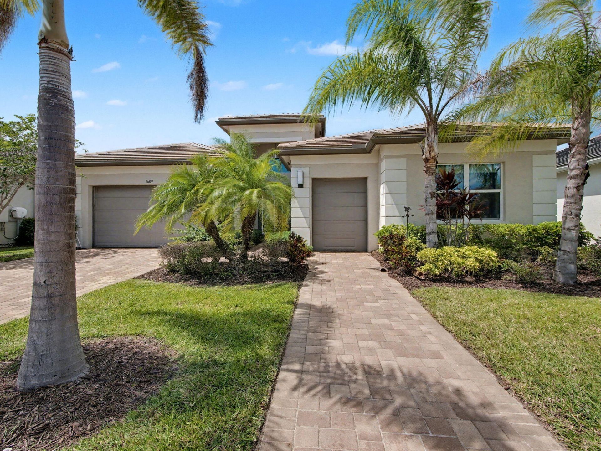 11699 SW Coronado Springs Drive, Port Saint Lucie, FL 34987 Photo