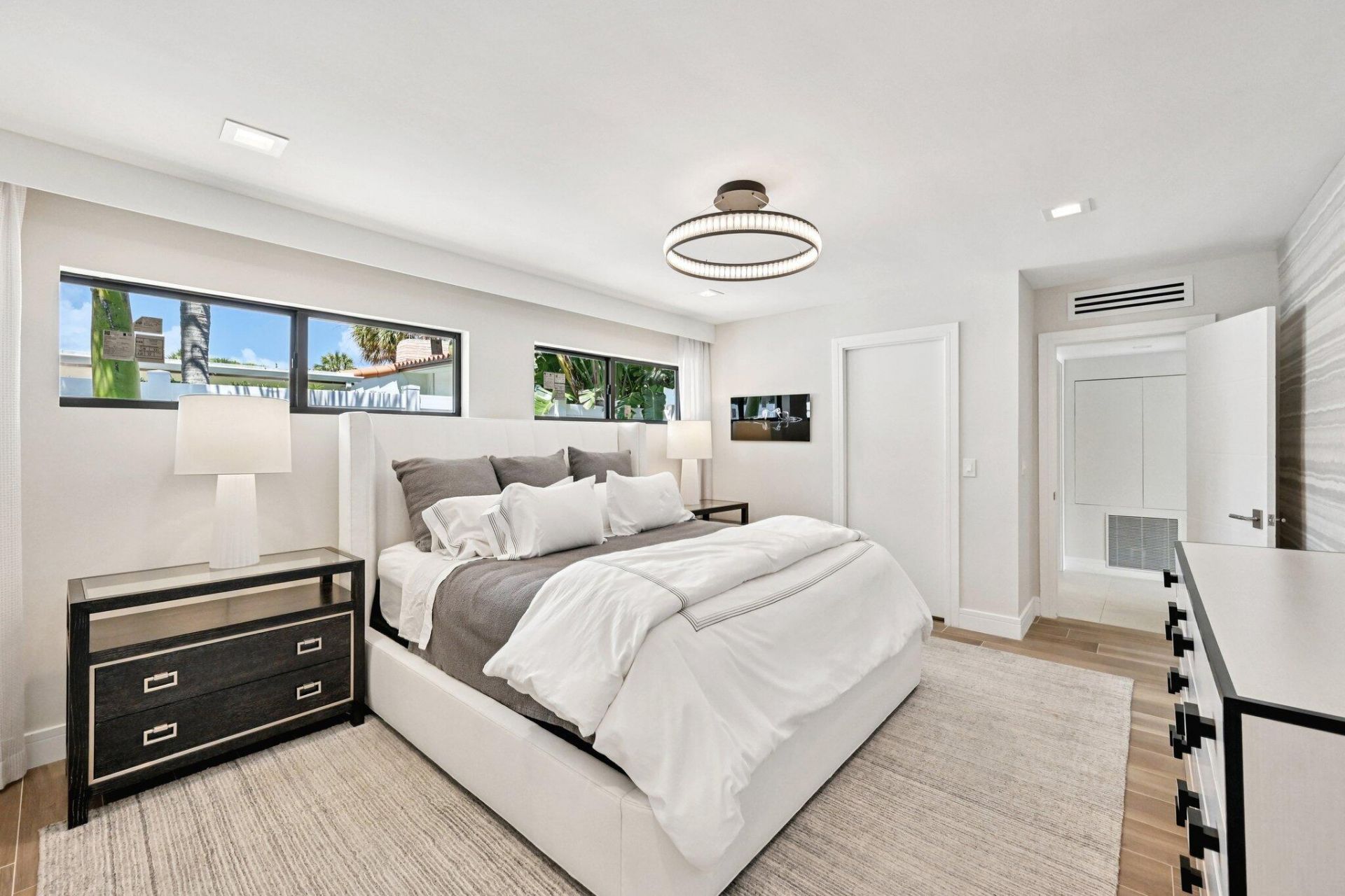 240 30th Street, West Palm Beach, FL 33407 Photo