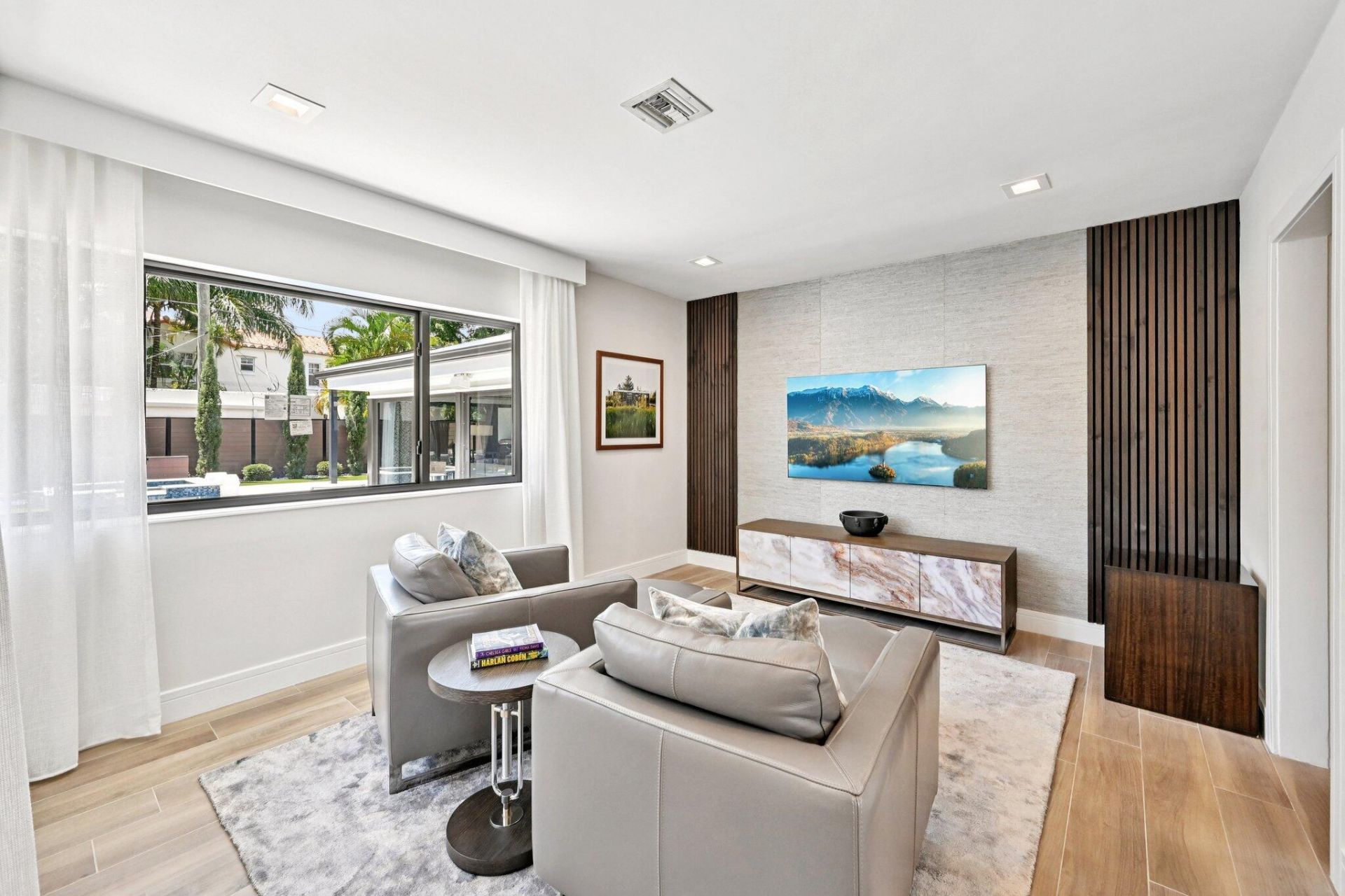 240 30th Street, West Palm Beach, FL 33407 Photo