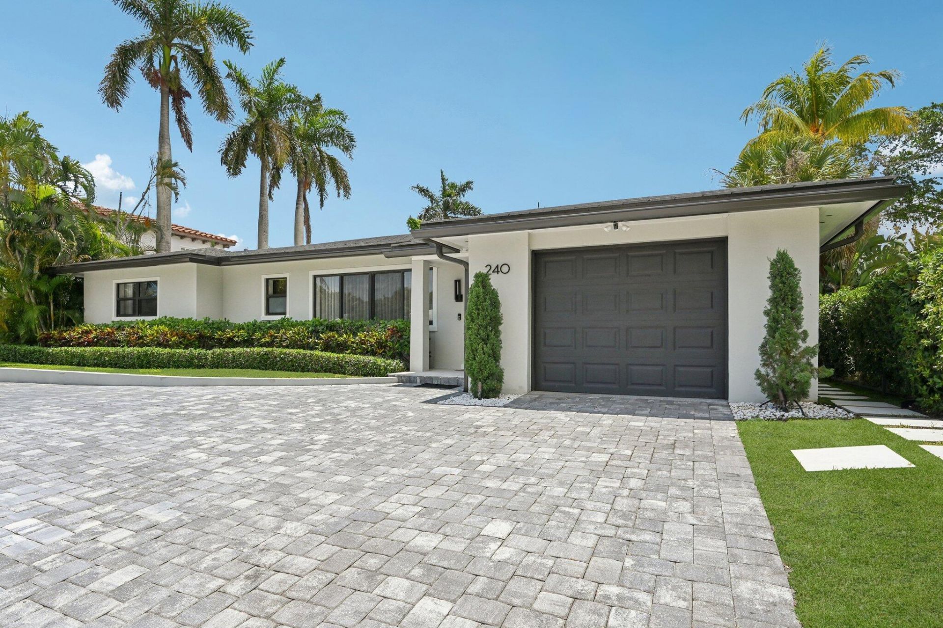 240 30th Street, West Palm Beach, FL 33407 Photo