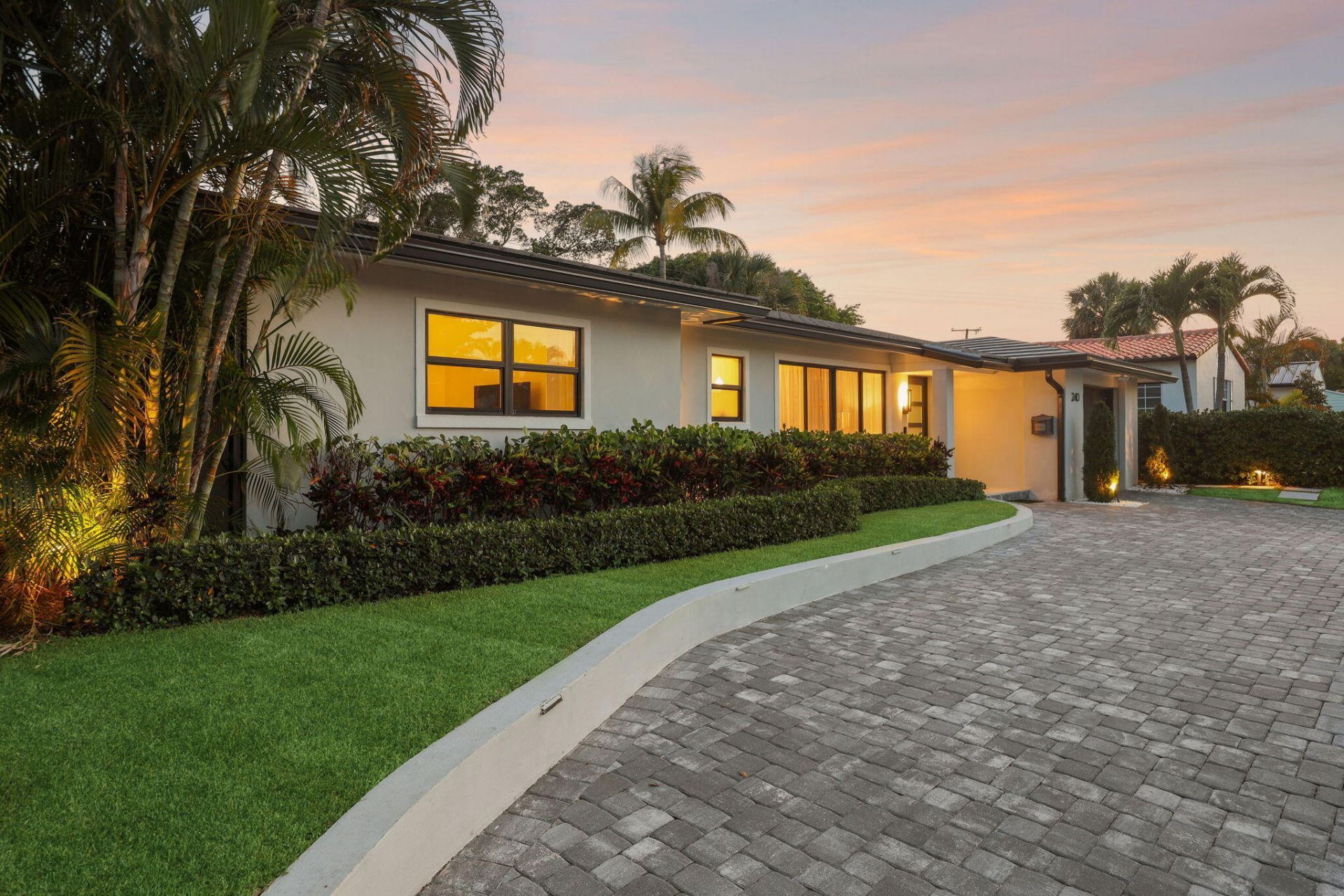 240 30th Street, West Palm Beach, FL 33407 Photo