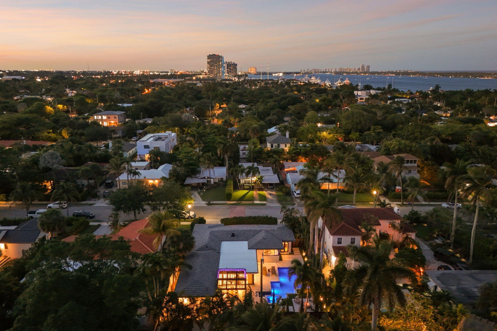 240 30th Street, West Palm Beach, FL 33407 Photo