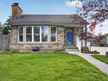 1352 Georgia Avenue, Marysville, MI 48040