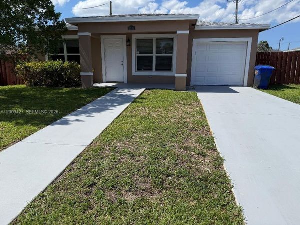 2713 NW 6th St , Pompano Beach, FL 33069