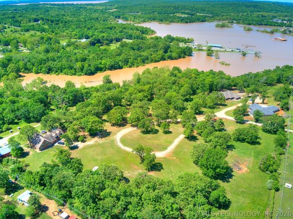 6 E 1200 , Eufaula, OK 74432