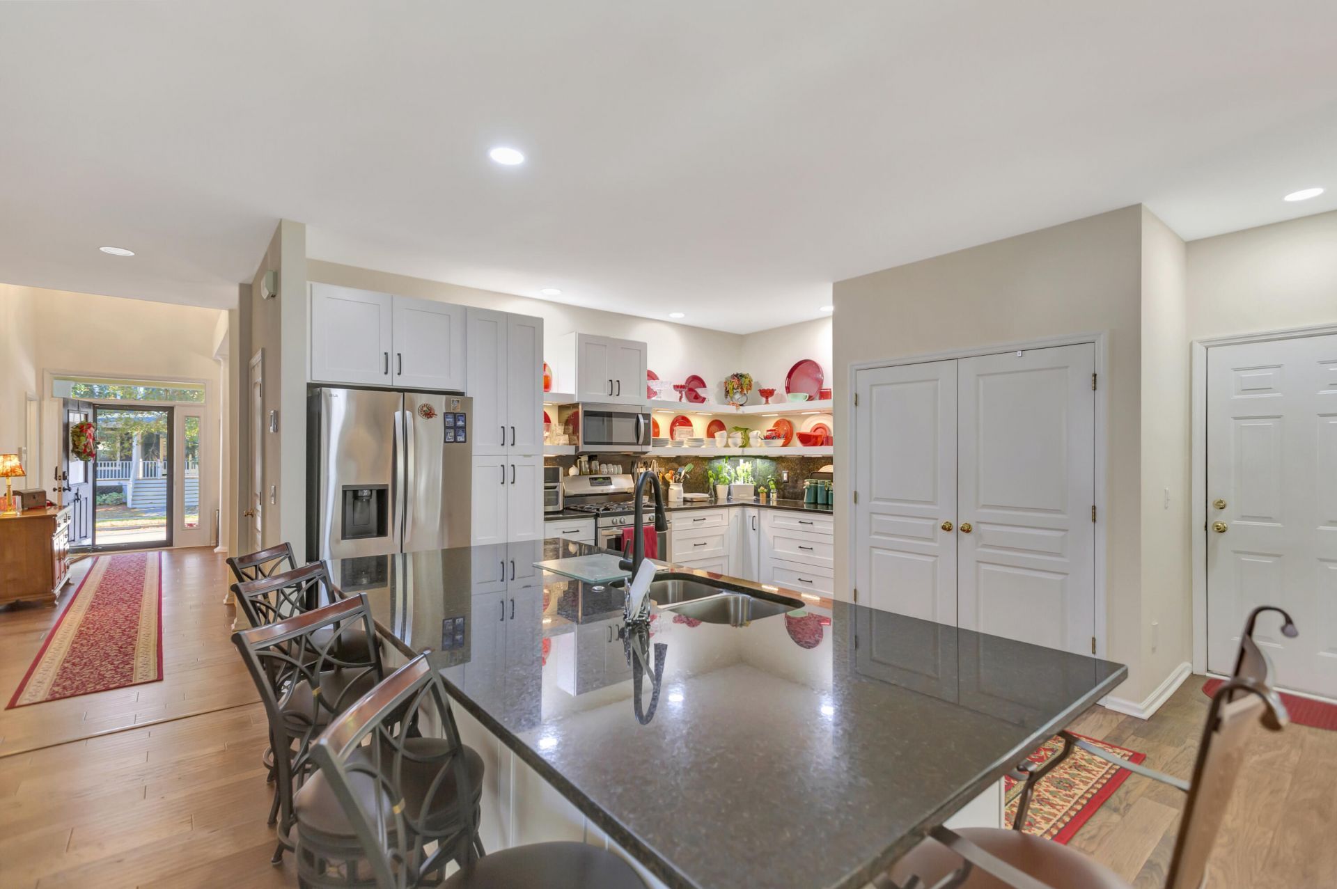 1075 Barfield Street Photo 12