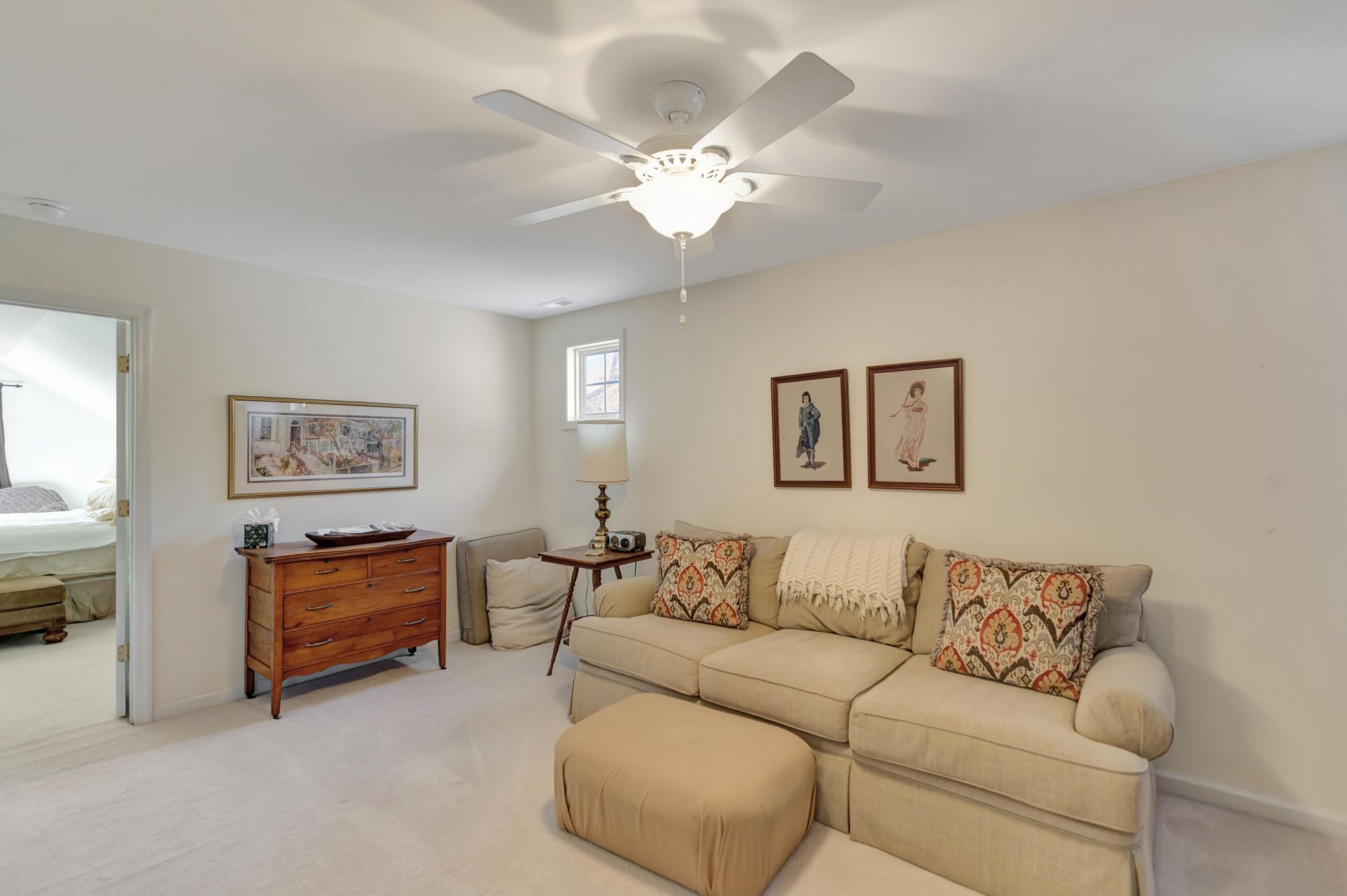 1075 Barfield Street Photo 28