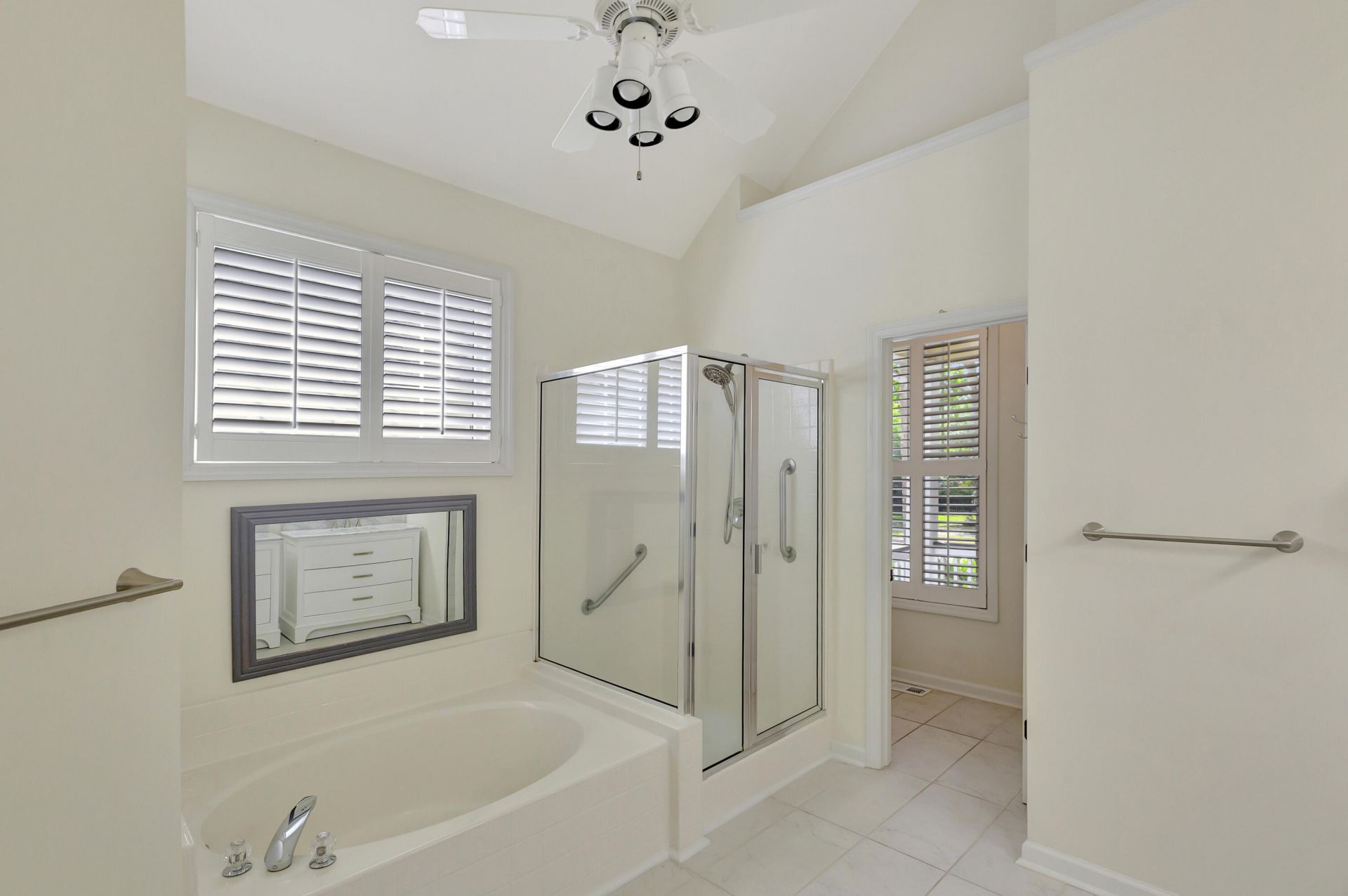 1075 Barfield Street Photo 29