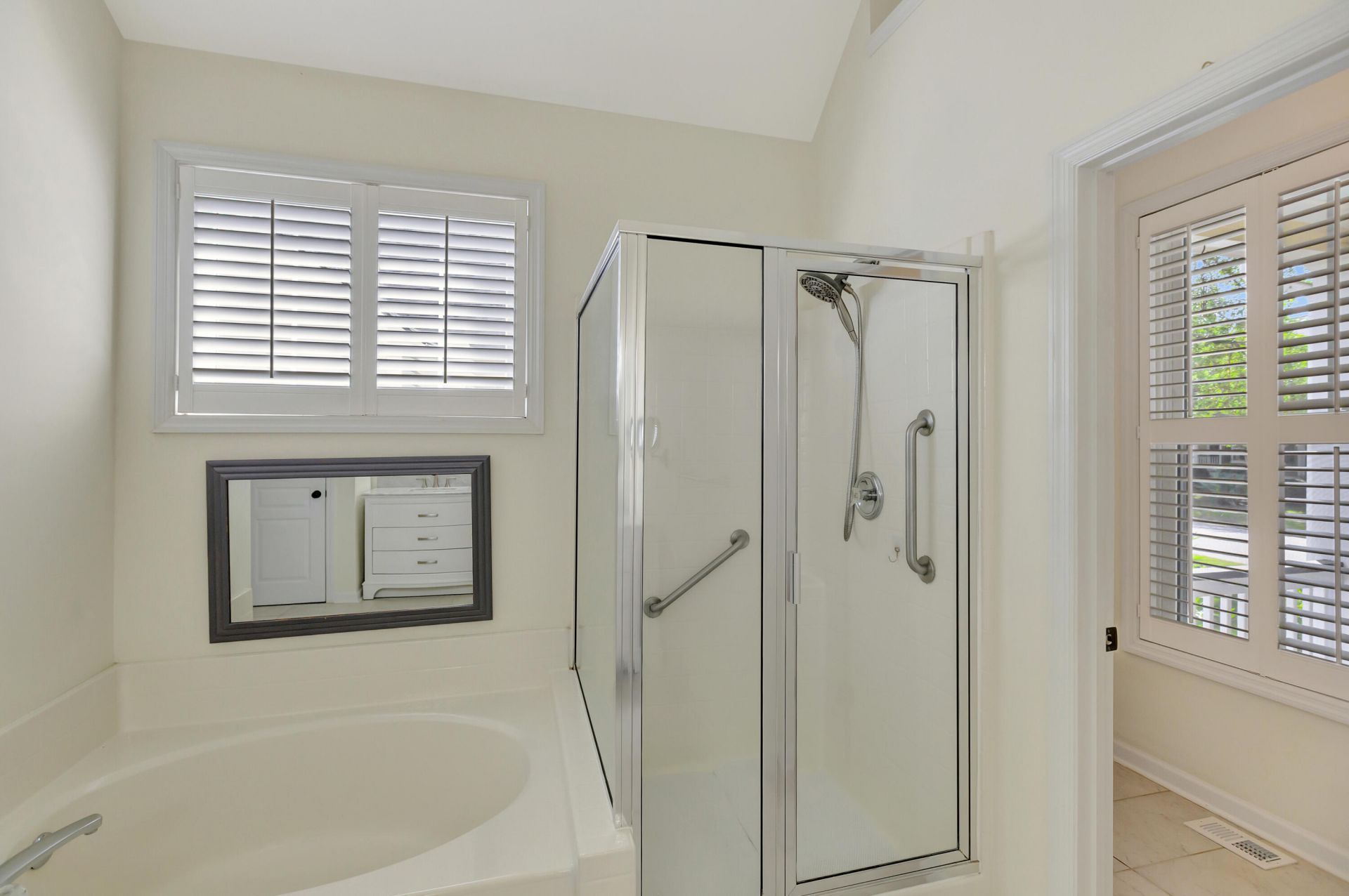 1075 Barfield Street Photo 30