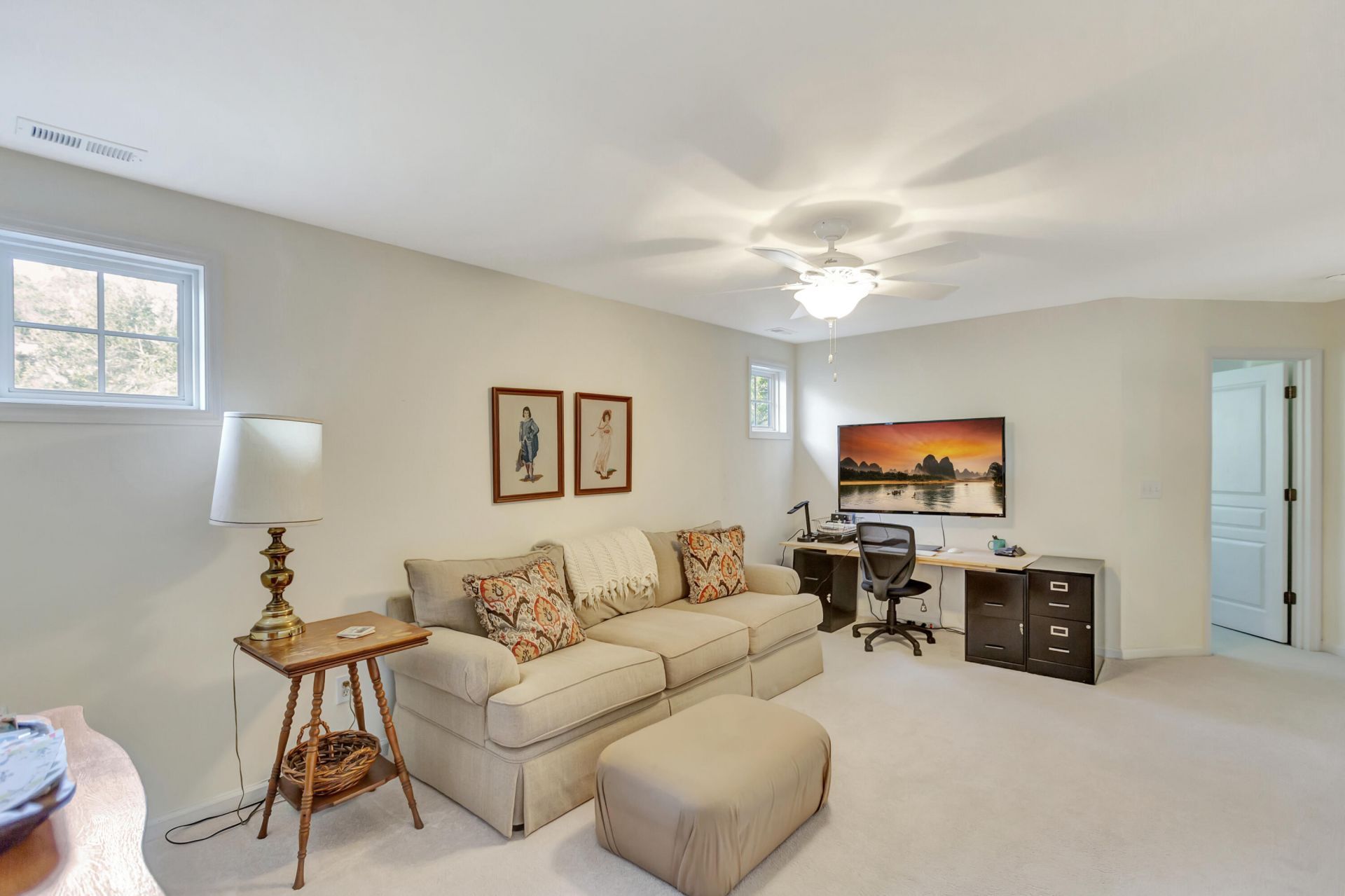 1075 Barfield Street Photo 31