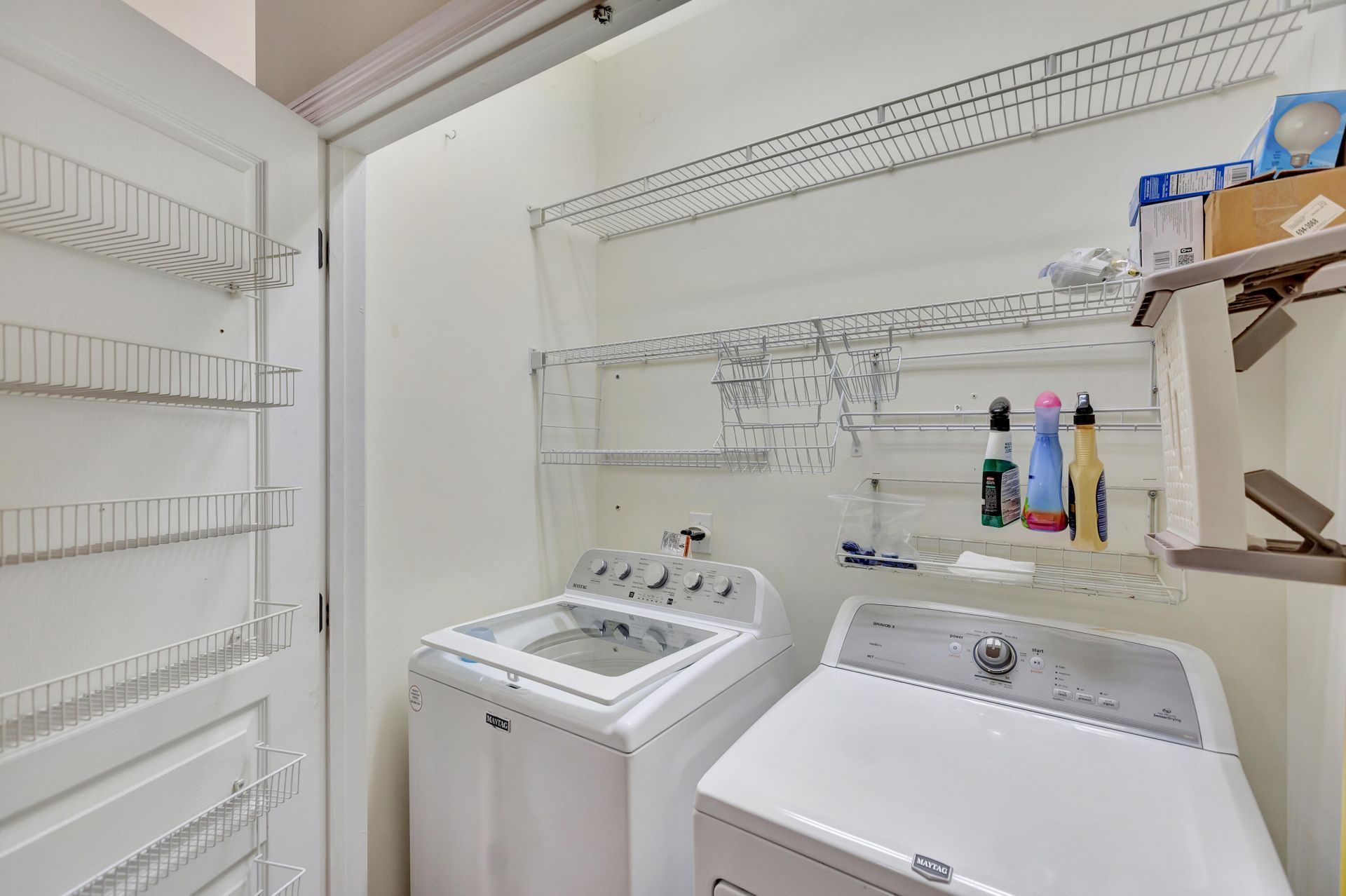 1075 Barfield Street Photo 32