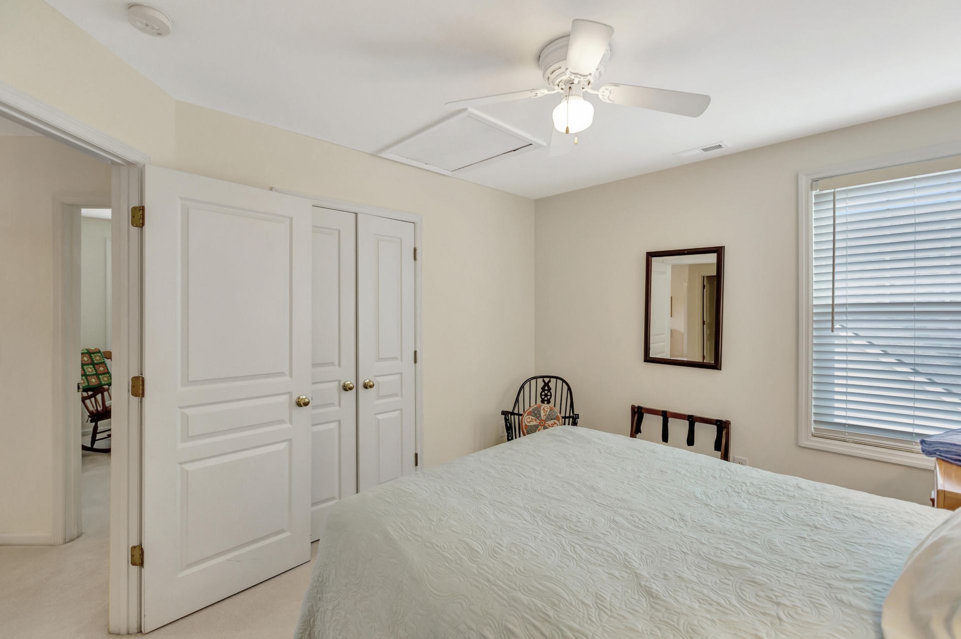 1075 Barfield Street Photo 33