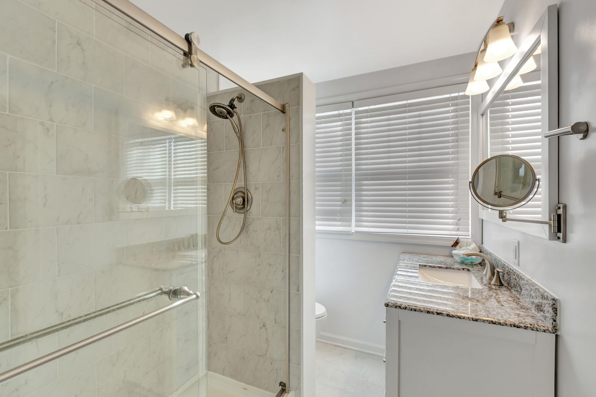 1075 Barfield Street Photo 37