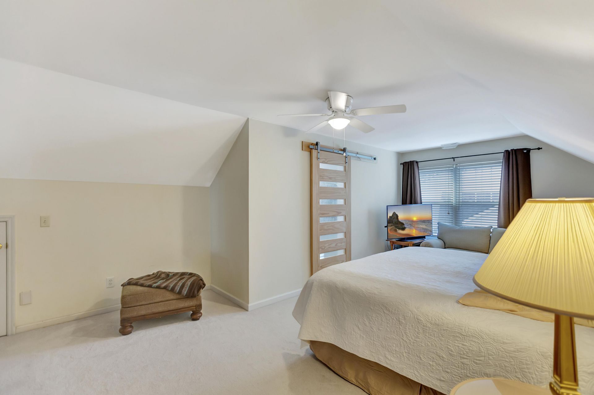 1075 Barfield Street Photo 40